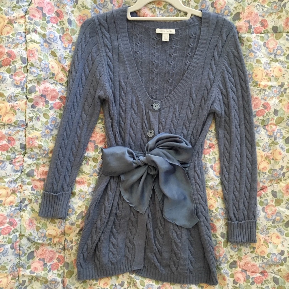 🌷Boston Proper sweater with sash🌷